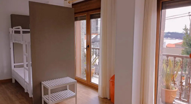 Кровать в общем номере (женский номер) Albergue Hostel Nuestra Señora del Camino