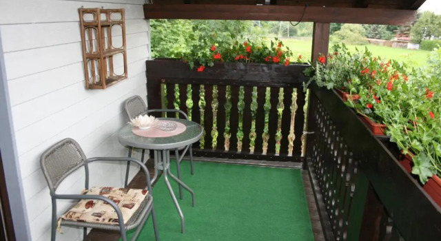 Standard triple chambre avec balcon Pension-Eula