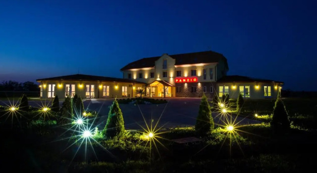 Kentaur Lovaspanzió, Rezervovat Hotel Wellness hotely v Southern Great Plain, SPA
