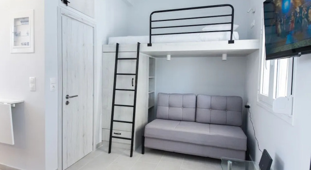 Modern Equipped Studio w View in Kipseli