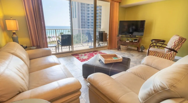 Shores of Panama 621 2 Bedrooms 3 Bathrooms Condo, Забронировать Отель Панама-Сити Панхэндл Флорида, рядом с Загородный клуб "Сигнал Хилл"