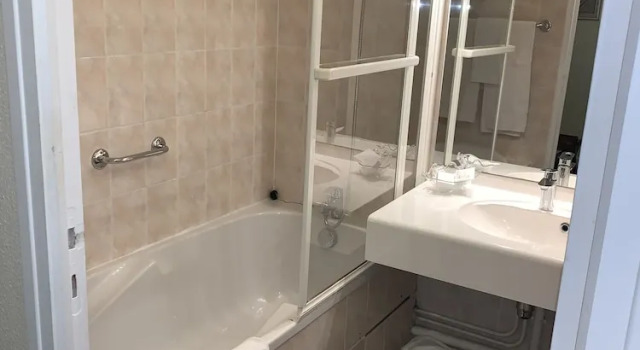 Полулюкс с 2 комнатами Logis Hôtel Les Nymphéas