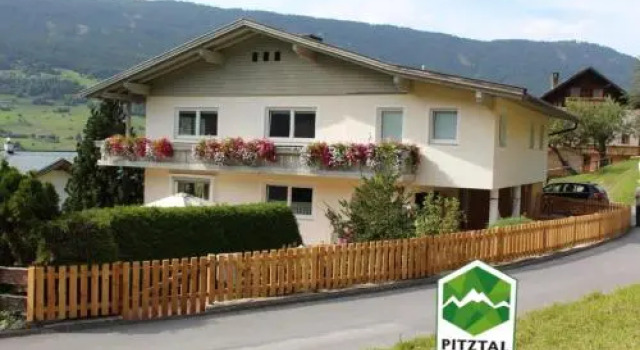 Ferienwohnung Stuibenfall, Prenota Hotel Hotel a Tirolo con parcheggio, Parcheggio