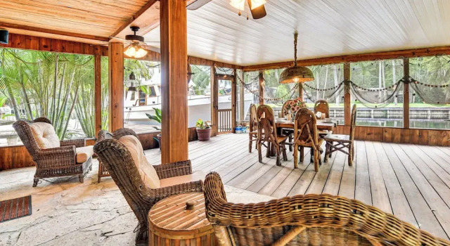 Sandy Shore & Multi-boat Dock! St Johns River Home, Book Feriehus Astor Ocala National Forest