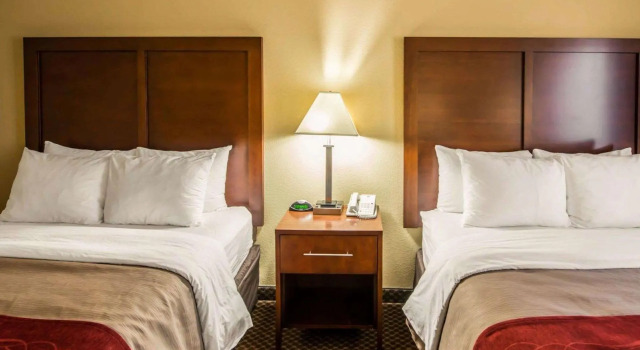 Четырёхместный номер Standard Comfort Inn & Suites Morganton South