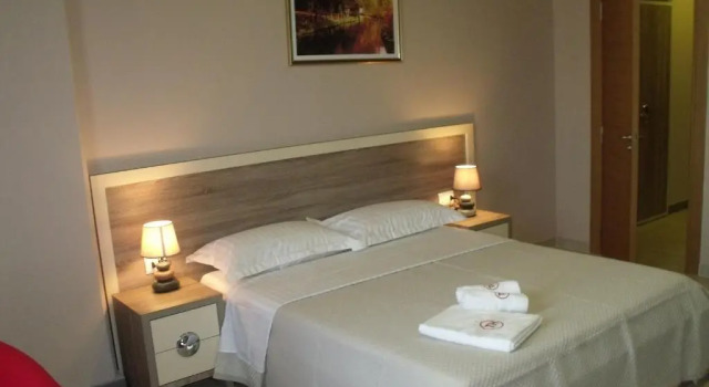 Люкс Hotel Terminal Tirana