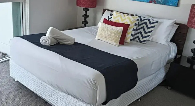 Номер Standard Kirra Surf Apartments
