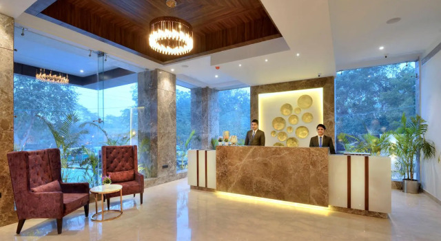 Golden Tulip Agra, Забронировать Отель Отели Taj Ganj с бассейном, Бассейн