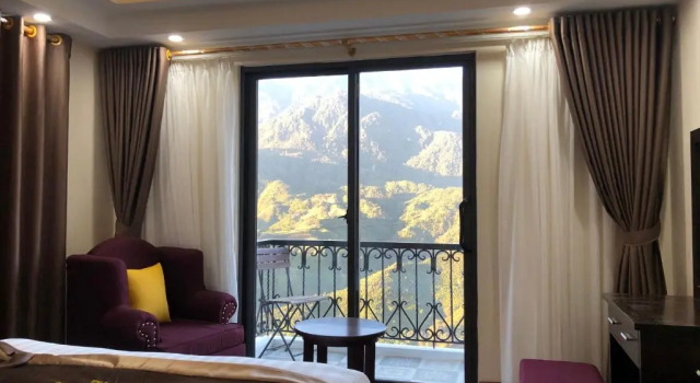Трёхместный номер Standard с видом на горы Sapa Odyssey Hostel