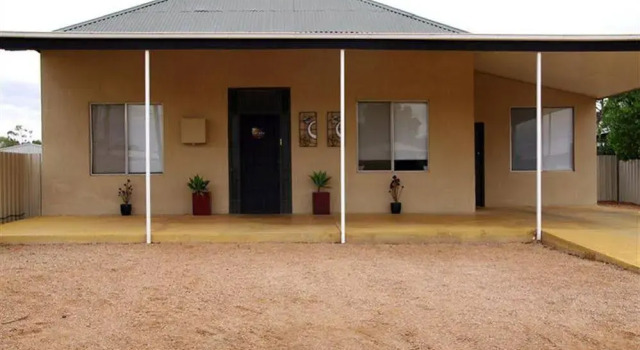 Artmecca Holiday House