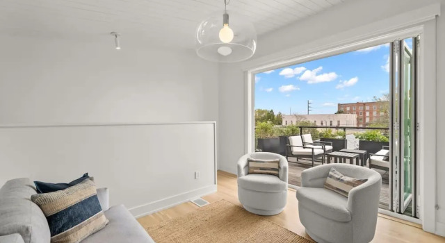 Апартаменты Casa Monte Cristo Luxury Home Steps to 7th Ave