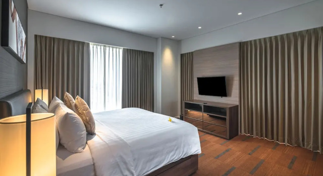 Camera Deluxe Oakwood Hotel & Residence Surabaya
