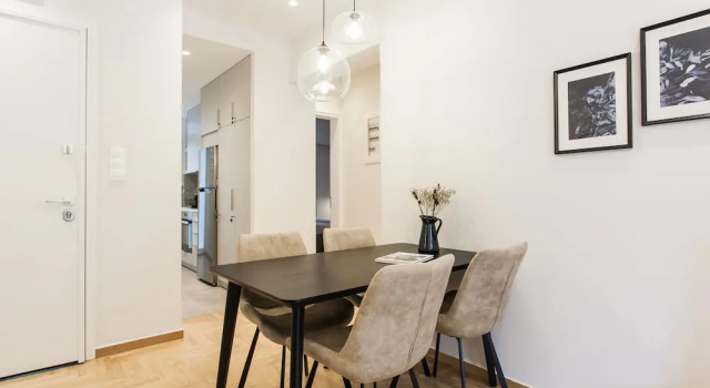 Апартаменты UPSTREET Peaceful 2BD Apartment in Kolonaki