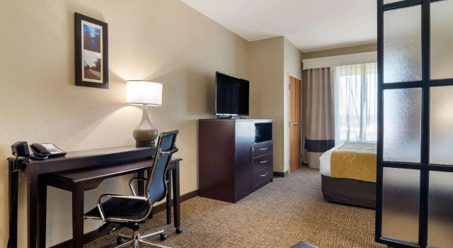 Люкс Comfort Suites Byron Warner Robins