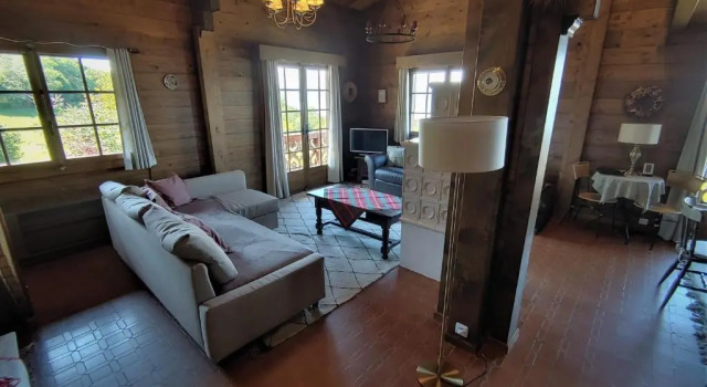 Chalet paisible dans la nature avec belle vue sur le lac Léman, Забронировать Шале Виллы Овернь-Рона-Альпы, Вилла