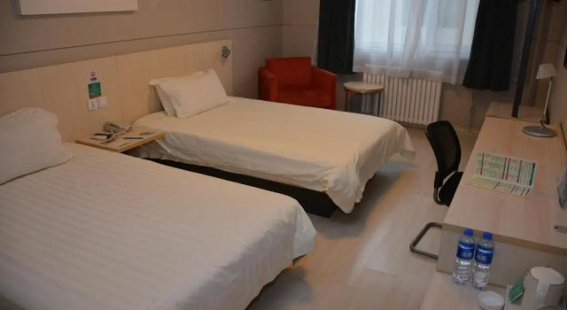 Номер Standard Jinjiang Inn Hotel Tianjin Jintang Highway Steel pipe company Light rail station Branch