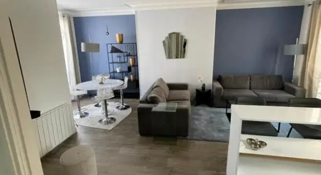 Апартаменты Beautiful Lincoln Apartment