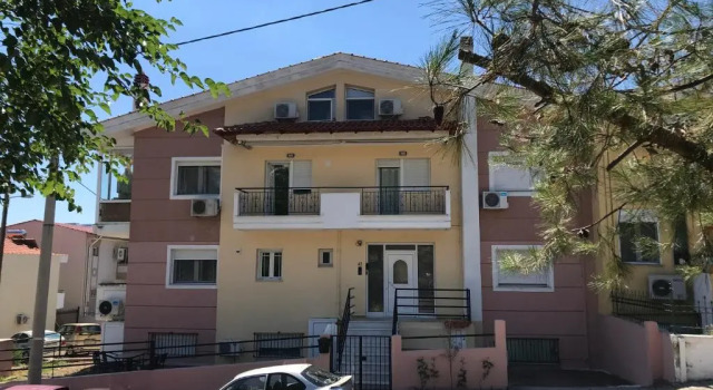 Georgia’s cozy rooms #4, Book Apartment Kavala Macedonia