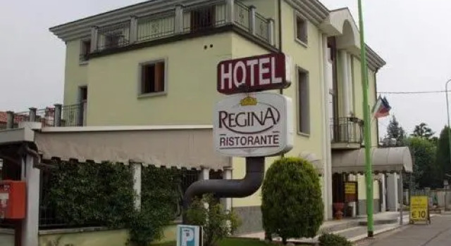 Hotel Ristorante Regina, Reservar Hotel Mozzanica 