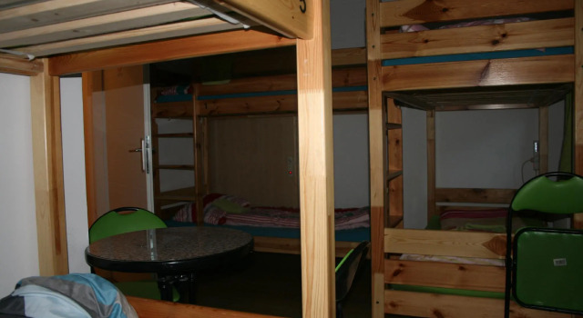 Кровать в общем номере Hostel Bad Goisern