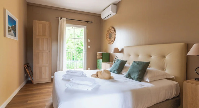 Двухместный номер Standard Hôtel & SPA Ventoux Provence "Domaine des Tilleuls"