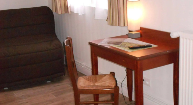 Hotel Sejour Fleuri, Забронировать Отель Перре Гавр