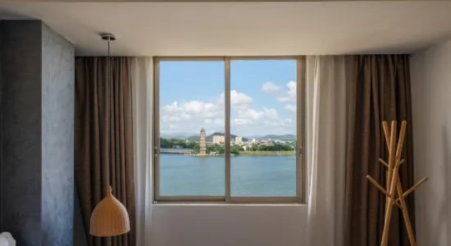Люкс Chaozhou Peninsula River View Inn