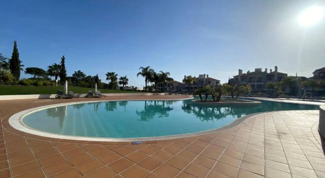 Вилла с 2 комнатами Vilamoura Pine Hills Villa
