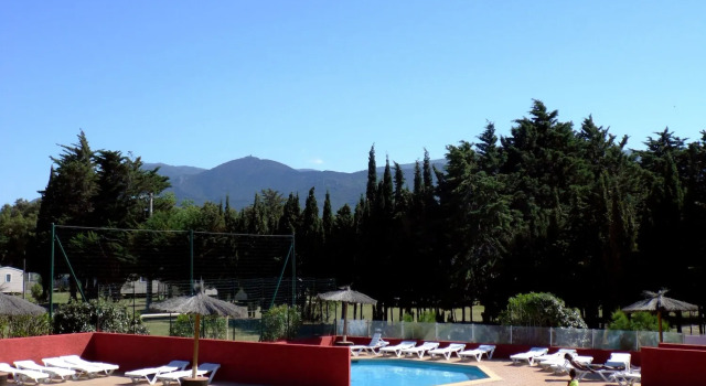 Village Vacances Les Abricotiers (by Popinns), Rezerwuj Hotel Hotele w Vermillion Coast z basenem, Basen