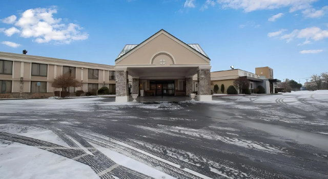 Holiday Inn Buffalo International Airport, Book Hotel Buffalo Buffalo