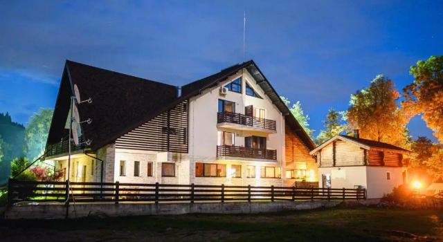 Pension Pîrîu' Morii, Varaa Hotelli Hotellit Gura Humorului aamiaisella, Aamiainen