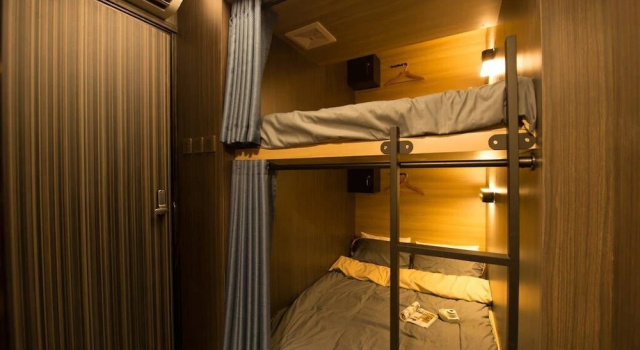 Четырёхместный номер Standard Just Hotel Jordan