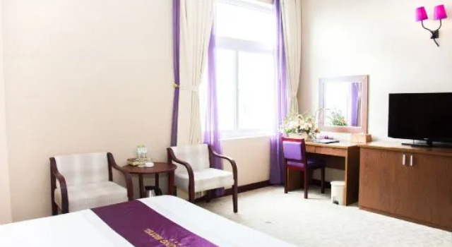 Номер Superior Hai Ba Trung Hotel & Spa