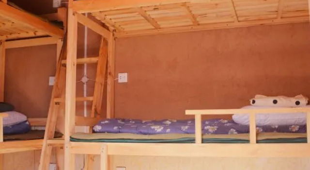 Кровать в общем номере (мужской номер) Sanyuesan International Youth Hostel