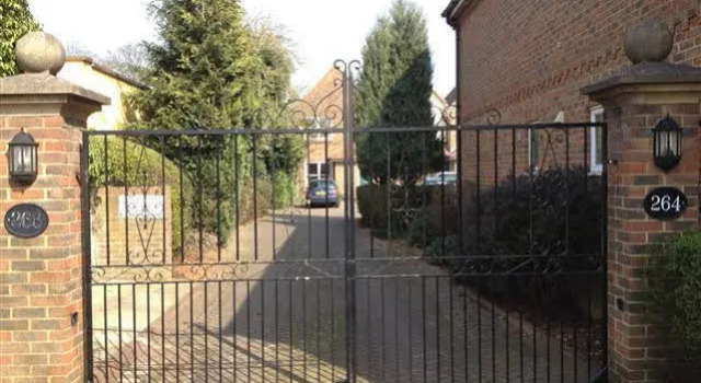 Flat 4 Summertown Court, Забронировать Отель Отели Оксфорда с парковкой, рядом с Колледж Санкт-Хью, Парковка