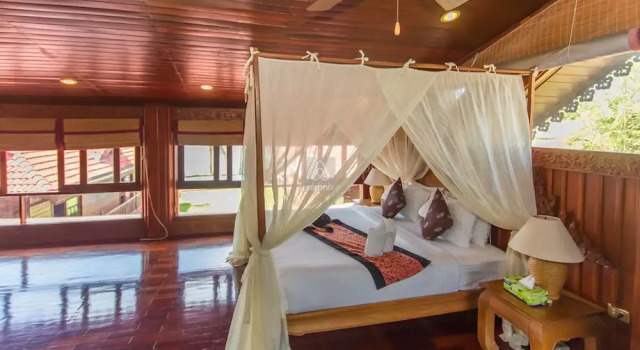 Вилла с 5 комнатами 5BR Beachfront Villa Bangrak