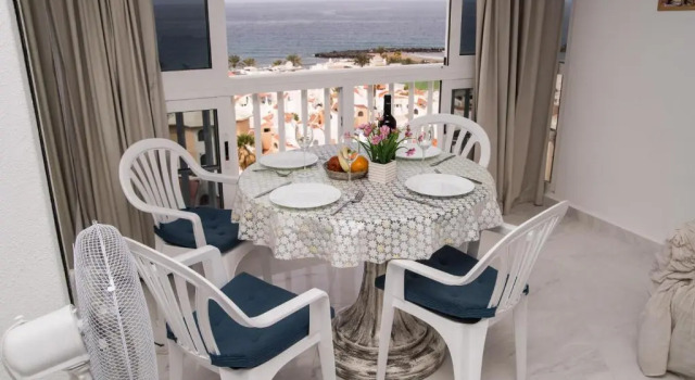 Apartment in the Center of las Americas La/56, Prenota Appartamento Hotel a Tenerife con piscina, Piscina