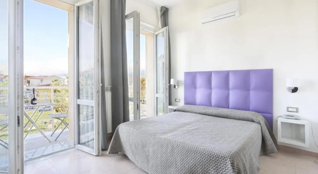 Трёхместный номер Standard с балконом Hotel Nuovo Tirreno