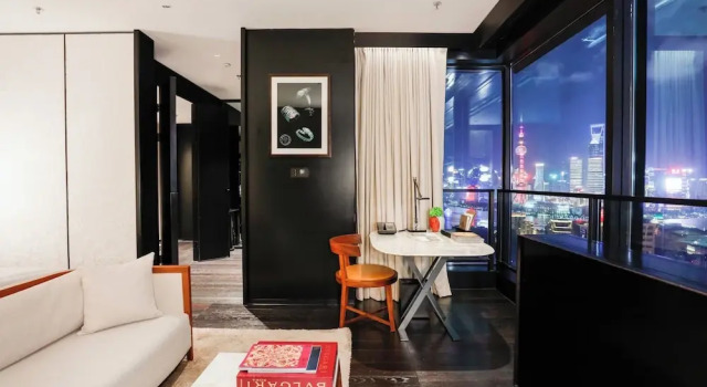 Двухместный номер Deluxe с видом на Перл-Тауэр Bulgari Hotel Shanghai