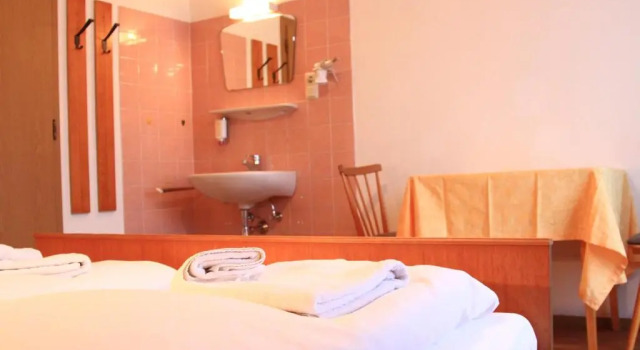 #hostFLACHAU1, Rezerwuj Hotel Hotele w Salzburg z parkingiem, Parking
