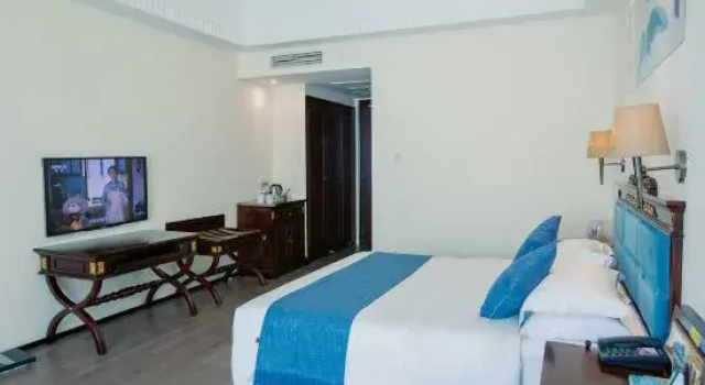 Двухместный номер Standard с видом на город HNA New World Hotel Danzhou
