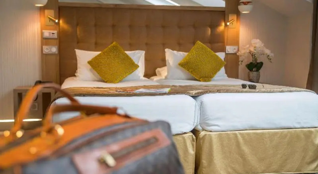 Трёхместный номер Standard с балконом Best Western Beauséjour