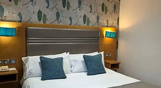 Номер Superior The Briar Court Hotel