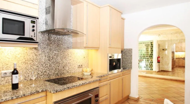 Вилла Villa Bogota - Moradia acolhedora com piscina aquecível e BBQ