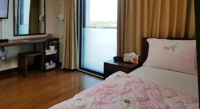 Goodstay Motel Hill, Boek Motel Hotels in Gangwon-Do met parkeren, Parkeren