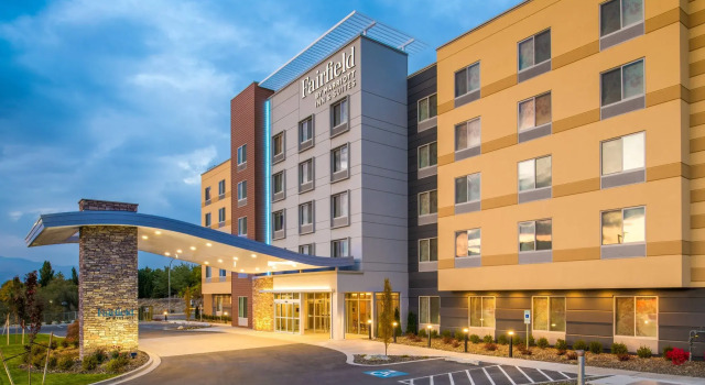 Fairfield Inn & Suites by Marriott Wenatchee, Buchen Sie Hotel Wenatchee White Pass Ski Area