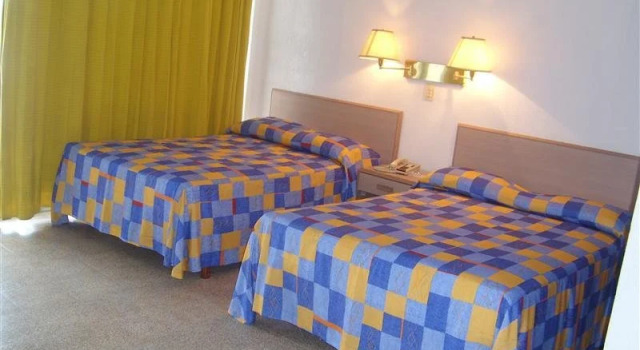 Hotel Caleta, Rezervovat Hotel Hotely v Acapulco s parkováním, Parkování