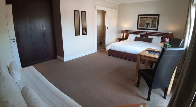 Двухместный номер Standard с балконом La Roche Guest House