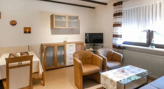 Holiday Home Am Hohen Bogen-44 by Interhome, Prenota Hotel Hotel a Arrach con parcheggio, Parcheggio