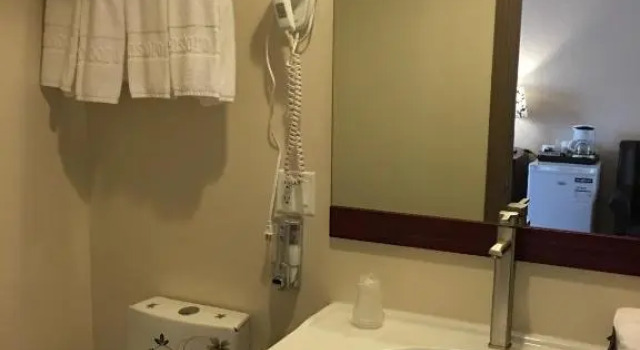 Номер Standard The Greensboro Inn
